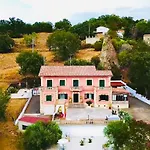 Gio Villa *